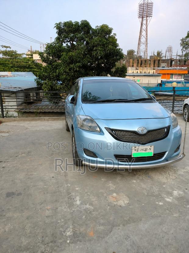 Toyota Belta 2006 Green