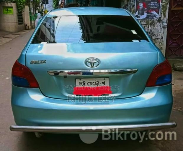 Toyota Belta 2006 Green