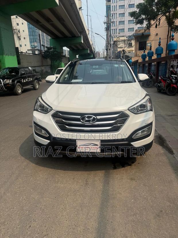 Hyundai Santa Fe 2015 White
