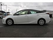 Toyota Prius 2021 Pearl for sale