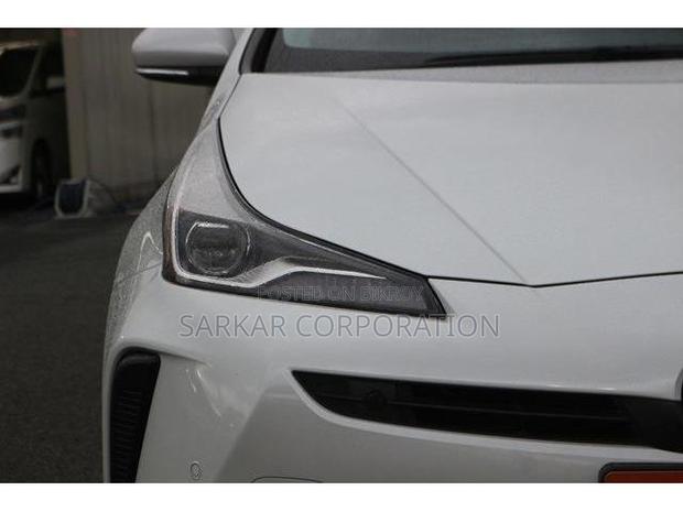 Toyota Prius 2021 Pearl