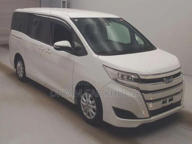 Toyota Noah 2.0 FWD (7 Seater) 2021 Pearl