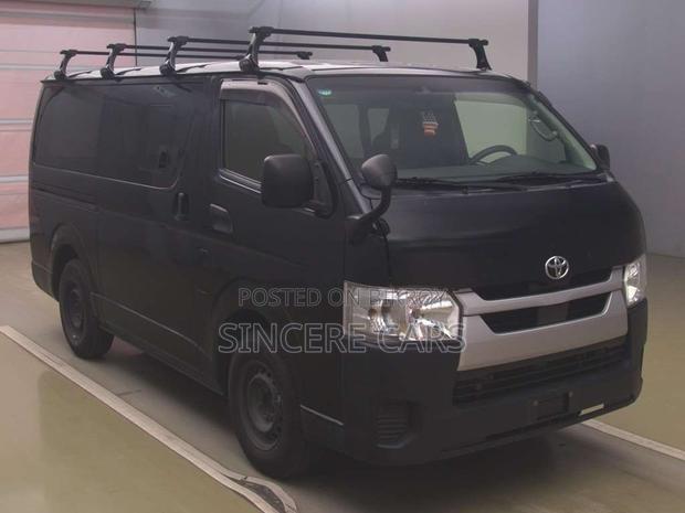 Toyota HiAce 2021 Black