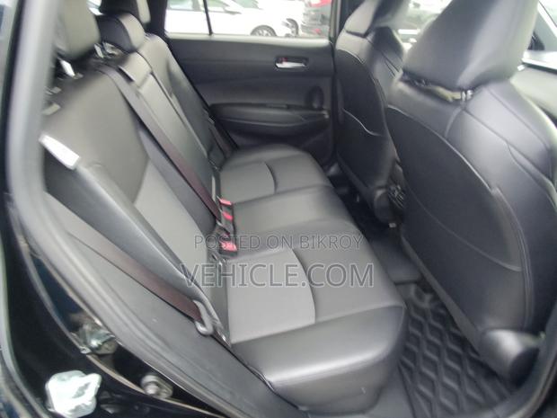 Toyota Corolla Cross 1.8 Hybrid FWD 2022 Black