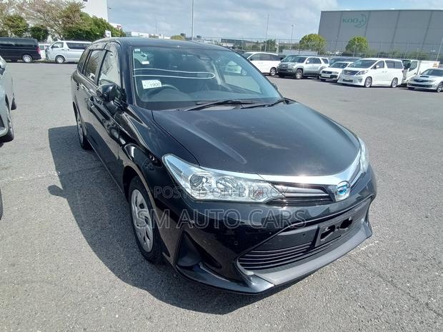 Toyota Corolla Fielder 1.5 Hybrid FWD 2021 Black