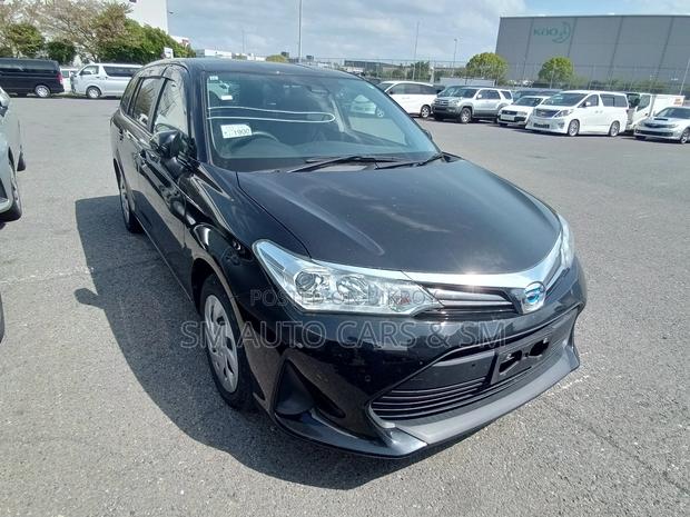 Toyota Corolla Fielder 1.5 Hybrid FWD 2021 Black