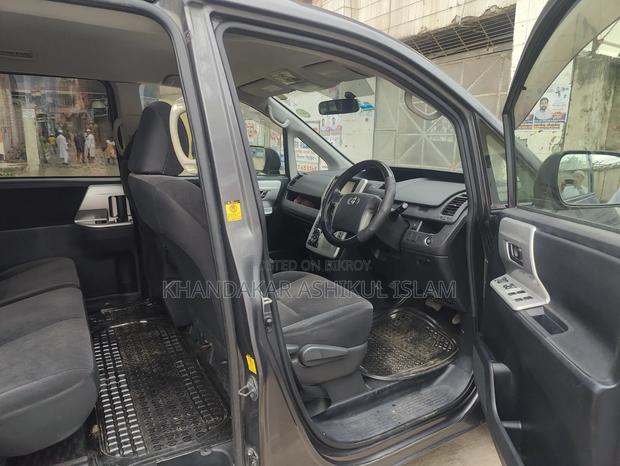 Toyota Noah 2012 Black