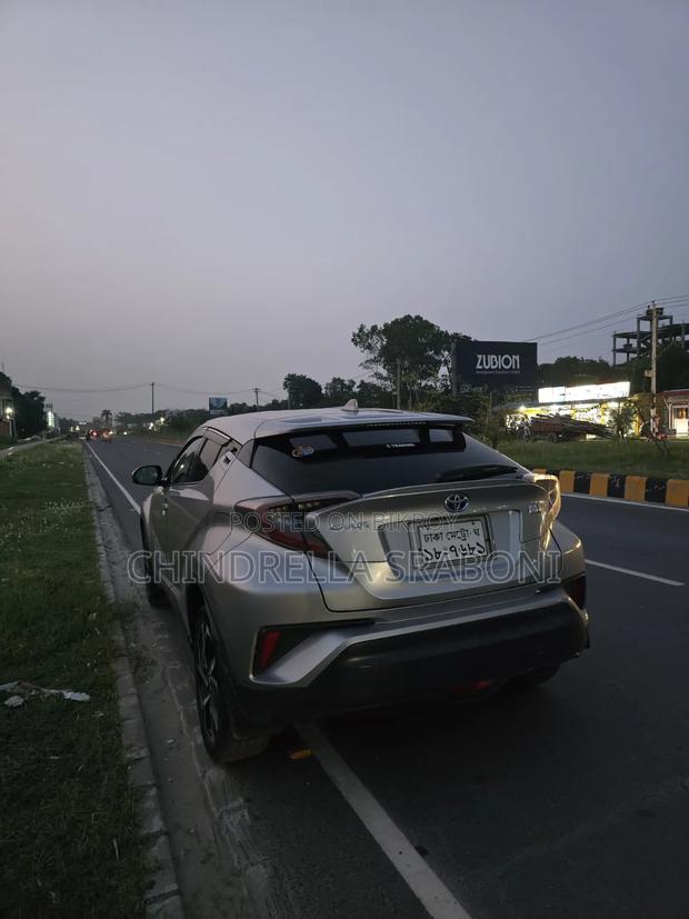 Toyota C-Hr 2017 Gray