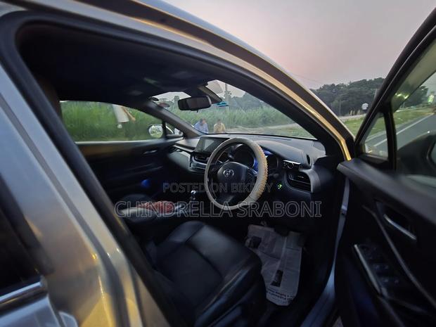 Toyota C-Hr 2017 Gray