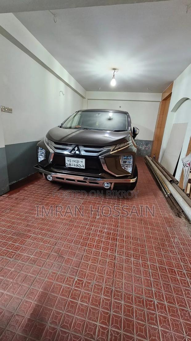 Mitsubishi Xpander 2022 Brown