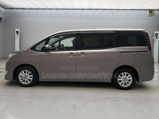 Toyota Noah 2021 Brown