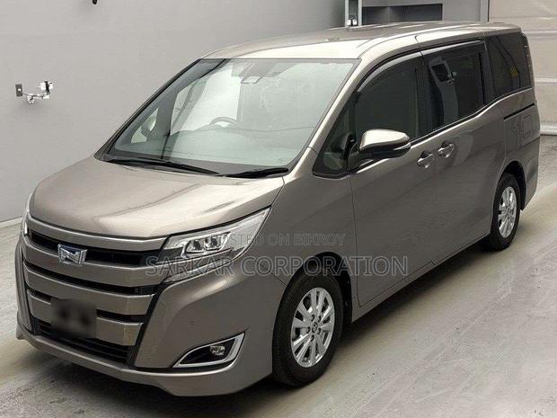 Toyota Noah 2021 Brown