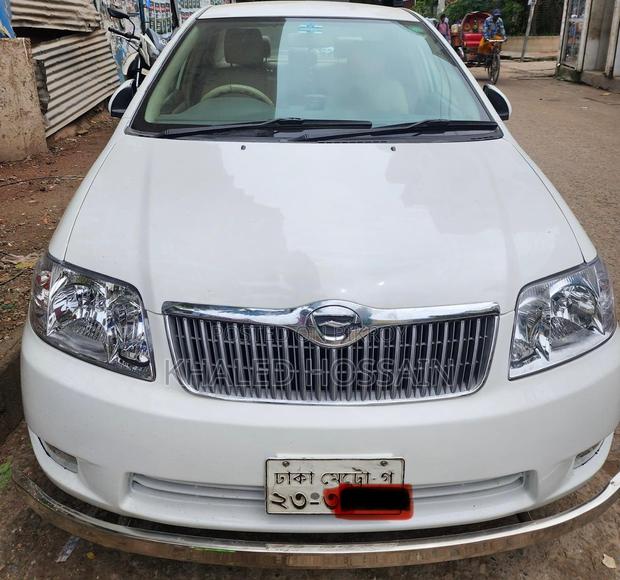 Toyota Corolla 2005 White
