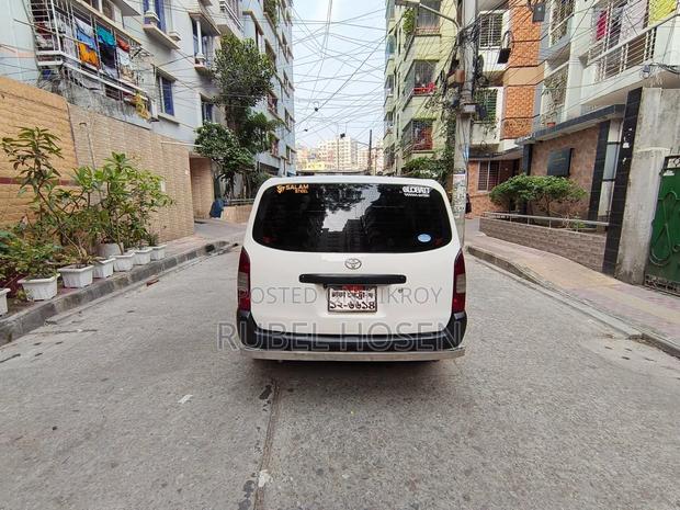 Toyota Probox 2004 White