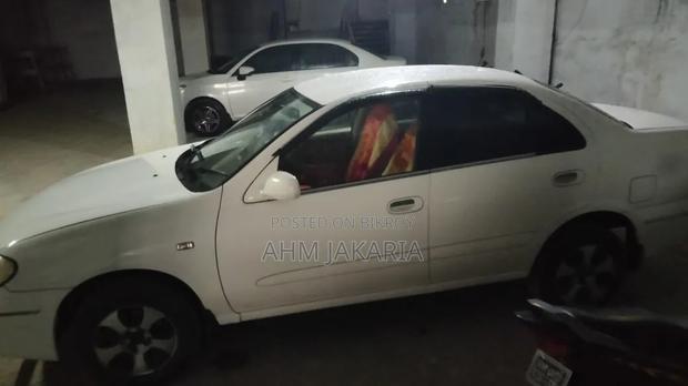 Nissan Bluebird 2005 White
