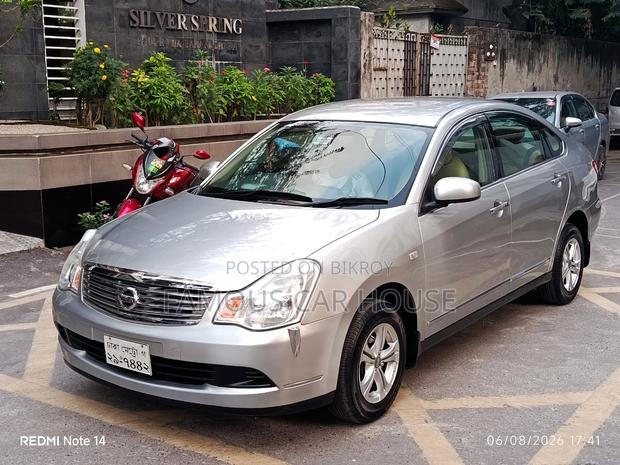 Nissan Bluebird 2007 Silver