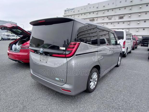 Toyota Noah 2023 Silver