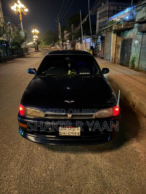 Toyota Sprinter 2000 Blue