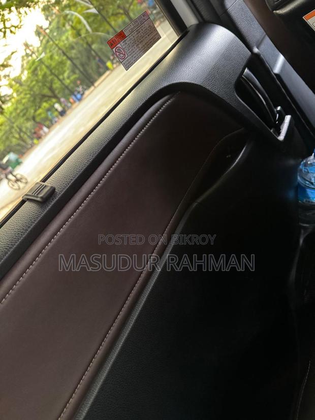 Toyota Esquire 1.8 FWD Hybrid (7 Seater) 2017 Pearl