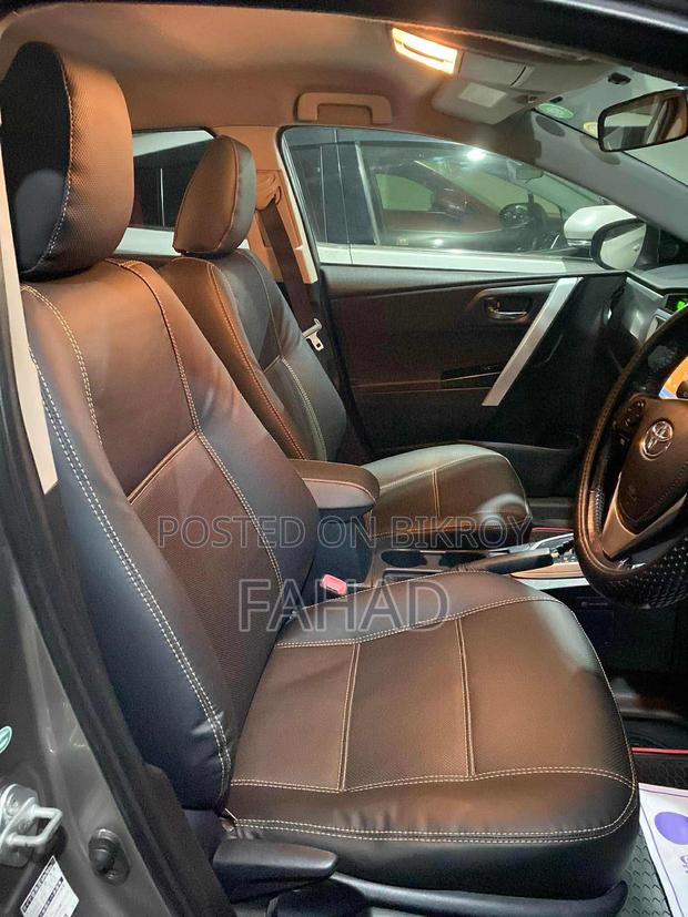Toyota Auris 2013 Silver