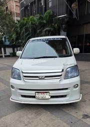 Toyota Noah 2005 White for sale