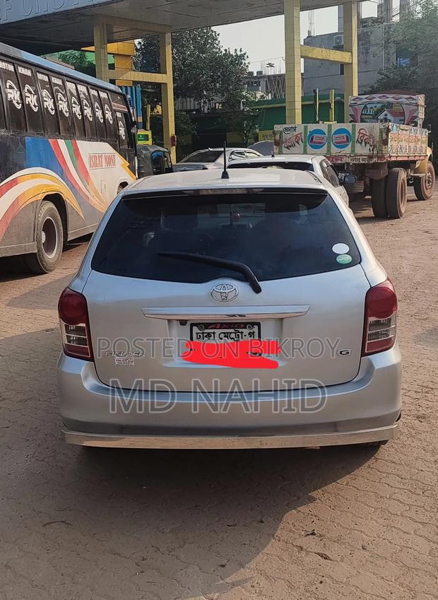 Toyota Axio 2010 Silver