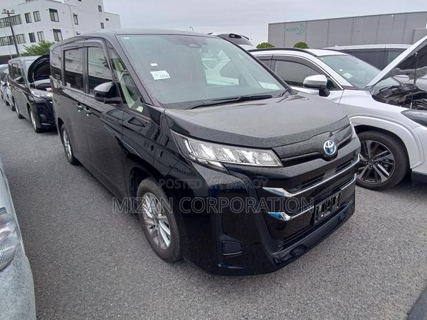 Toyota Noah 2022 Black