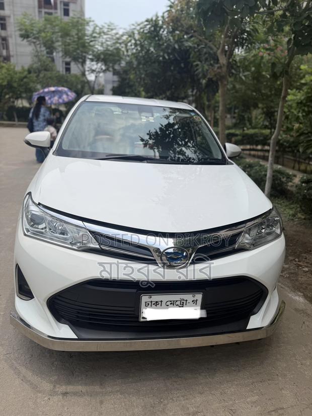 Toyota Axio 2018 White