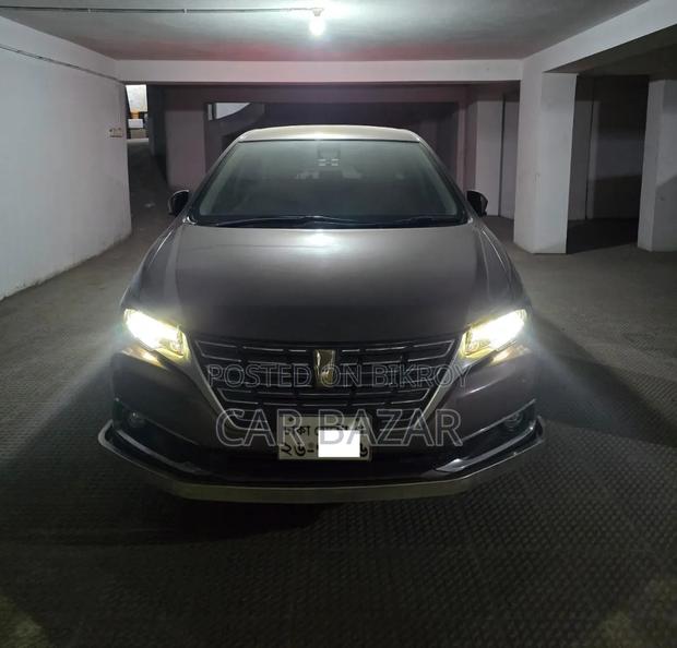 Toyota Premio 2016 Brown