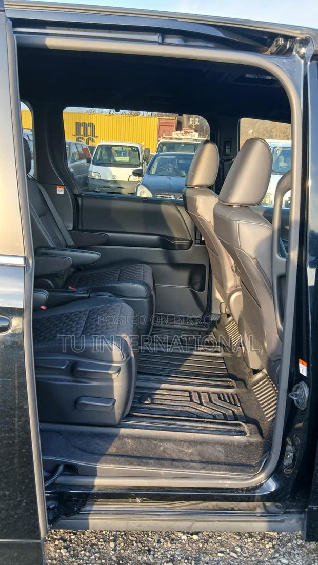 Toyota Voxy 2023 Black