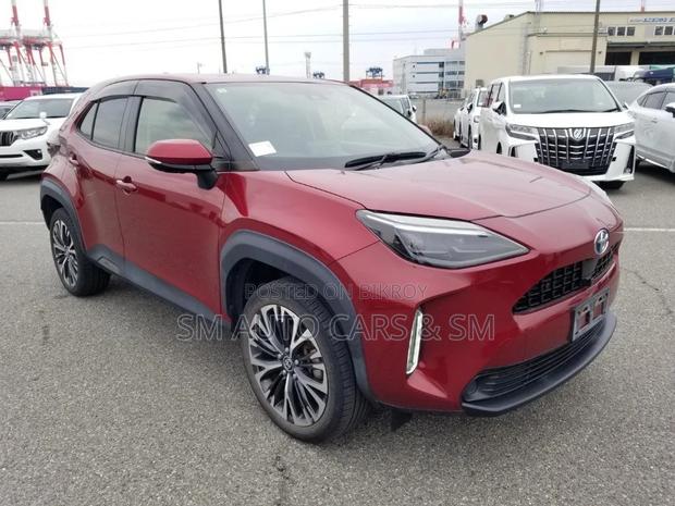 Toyota Yaris Cross 1.5 Hybrid FWD 2021 Red