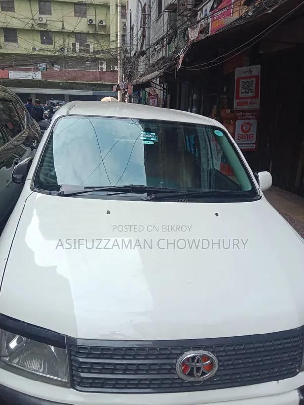 Toyota Probox 2004 Off White