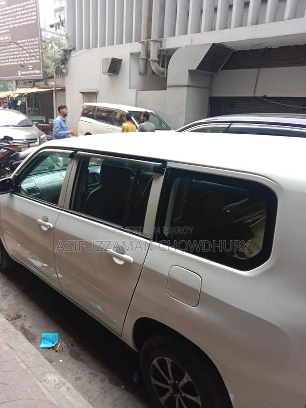 Toyota Probox 2004 Off White