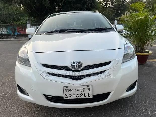 Toyota Yaris 2006 White