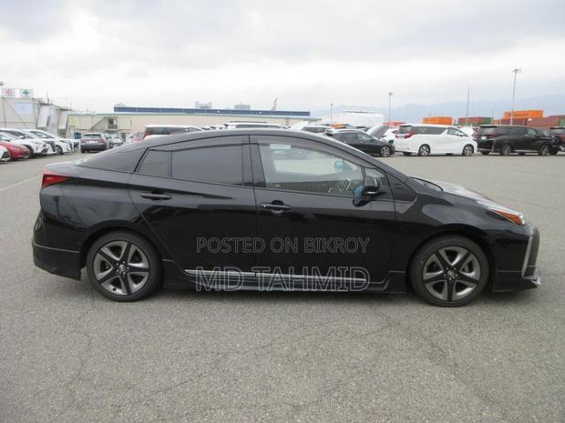 Toyota Prius 2021 Black