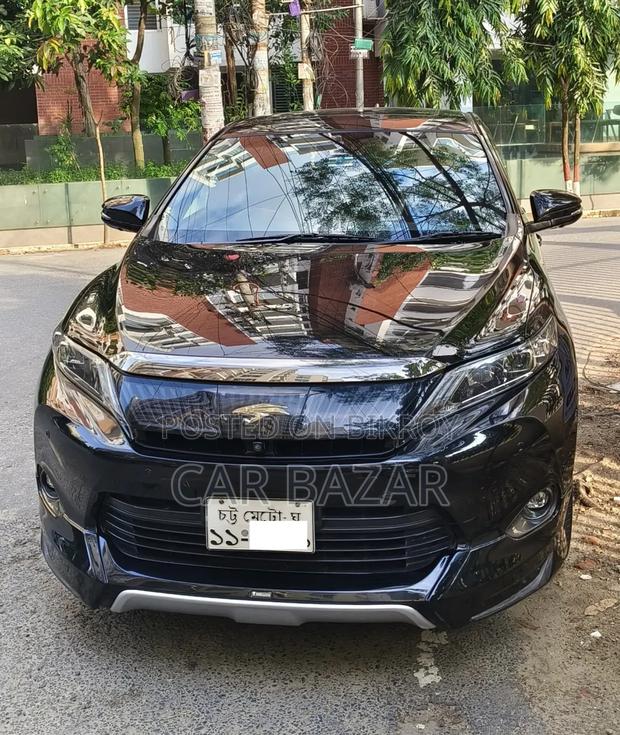 Toyota Harrier 2.0 2014 Black