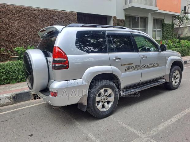 Toyota Land Cruiser Prado 2008 Silver