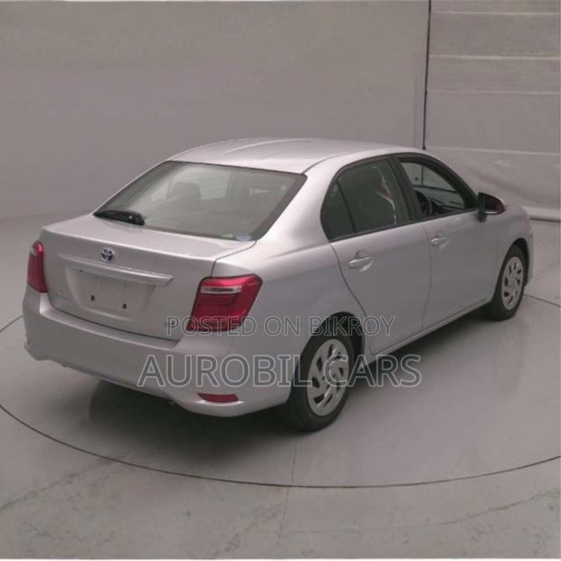 Toyota Axio 2021 Pearl