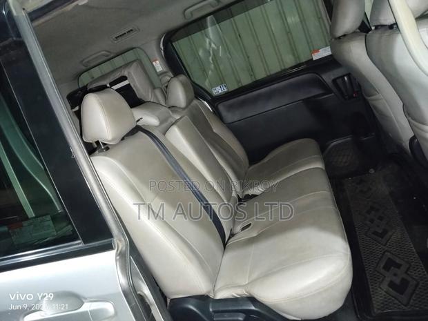 Toyota Noah 2.0 AWD (8 Seater) 2017 Silver