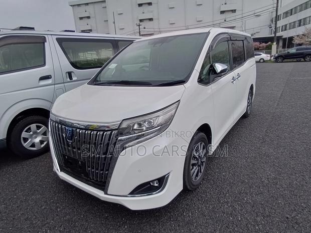 Toyota Esquire 1.8 FWD Hybrid (7 Seater) 2021 Pearl