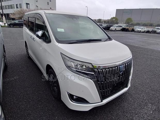 Toyota Esquire 1.8 FWD Hybrid (7 Seater) 2021 Pearl