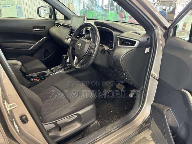 Toyota Corolla Cross 1.8 Hybrid FWD 2022 Brown