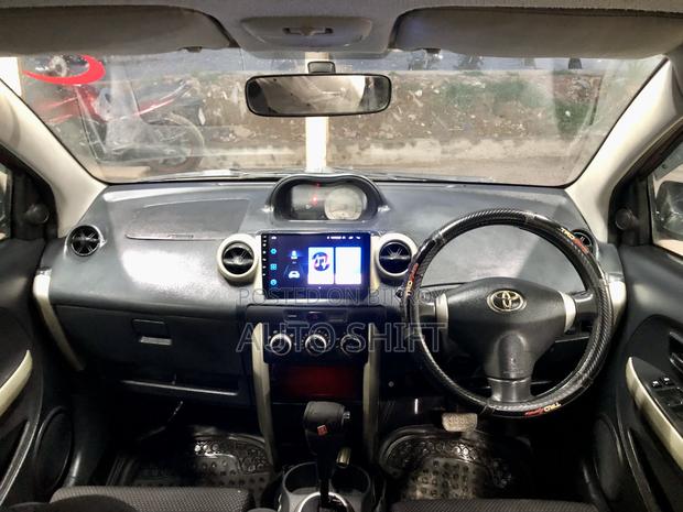 Toyota IST 2005 Maroon