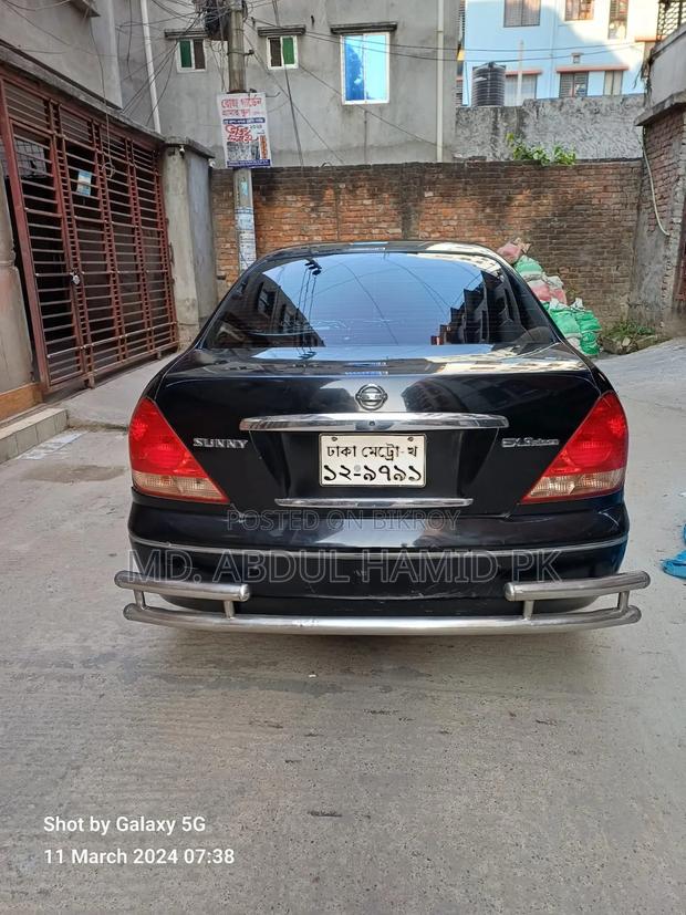 Nissan Sunny 2009 Black
