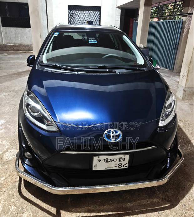Toyota Aqua 2018 Blue