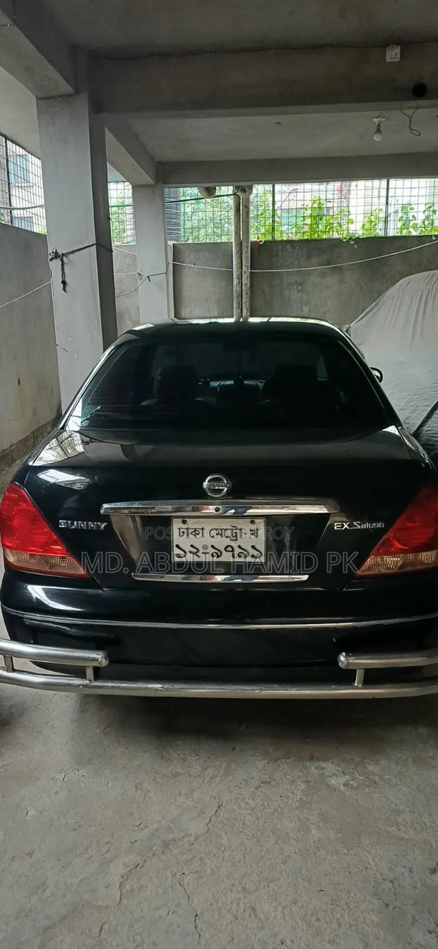 Nissan Sunny 2009 Black