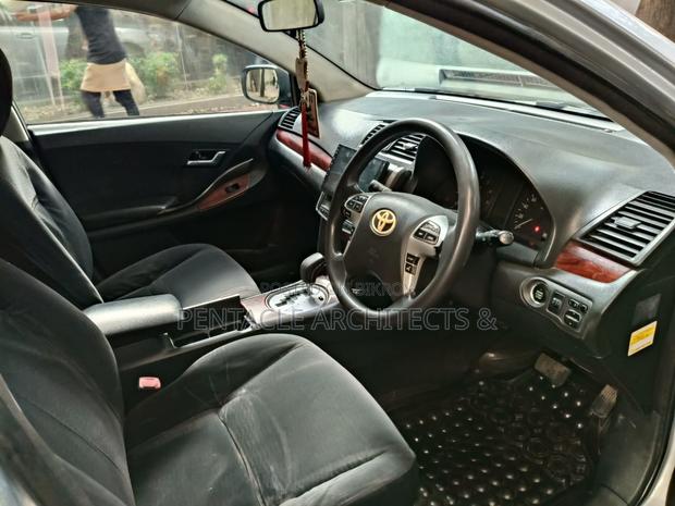 Toyota Allion 2010 Silver