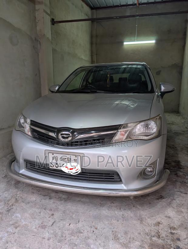 Toyota Corolla 2012 Silver