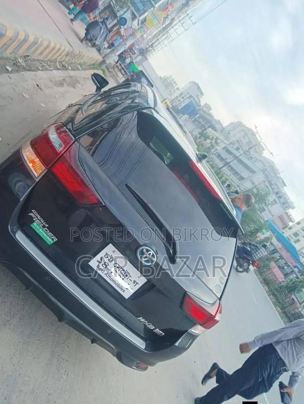 Toyota Corolla Fielder 2018 Black