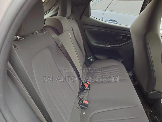 Toyota Yaris 2021 Brown